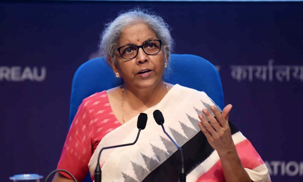 Nirmala Sitharaman war of words with Rahul Gandhi