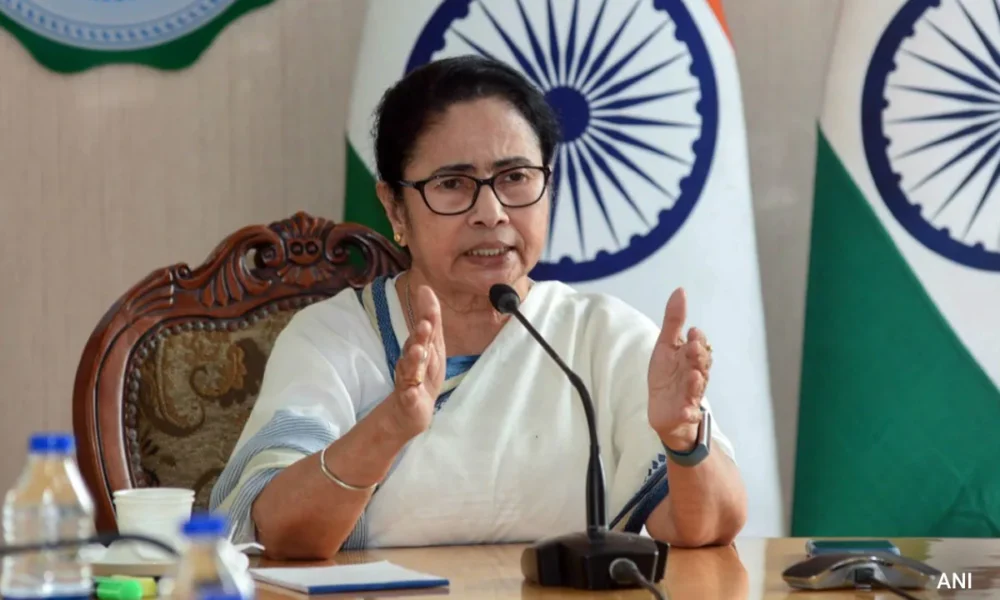 Mamata promises jobs to Odisha victim’s family