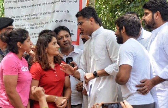 sachin pilot wrestlers protest