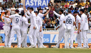4th Test: Cook praises Bashir, Hartley's selection after duo put India in trouble