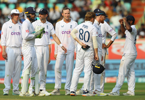 Nasser Hussain urges England to avoid 'this is the way we play' mantra