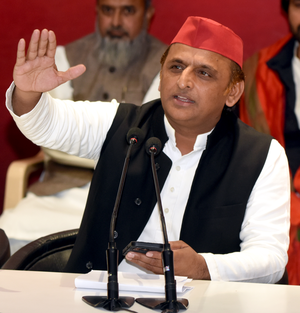 SP slams UP govt over Badaun incident