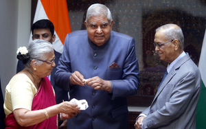 Narayana Murthy gifts Infosys stock worth over Rs 240 crore to
 4-month-old grandson