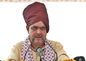 Raj CM unveils late Kirori Singh Bainsla's statue, announces educational institute in his name