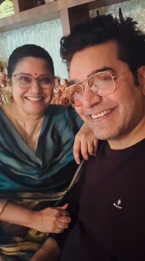 Renuka Shahane's modification of 'Kabhi Kabhi' song for hubby Ashutosh Rana is a romantic treat
